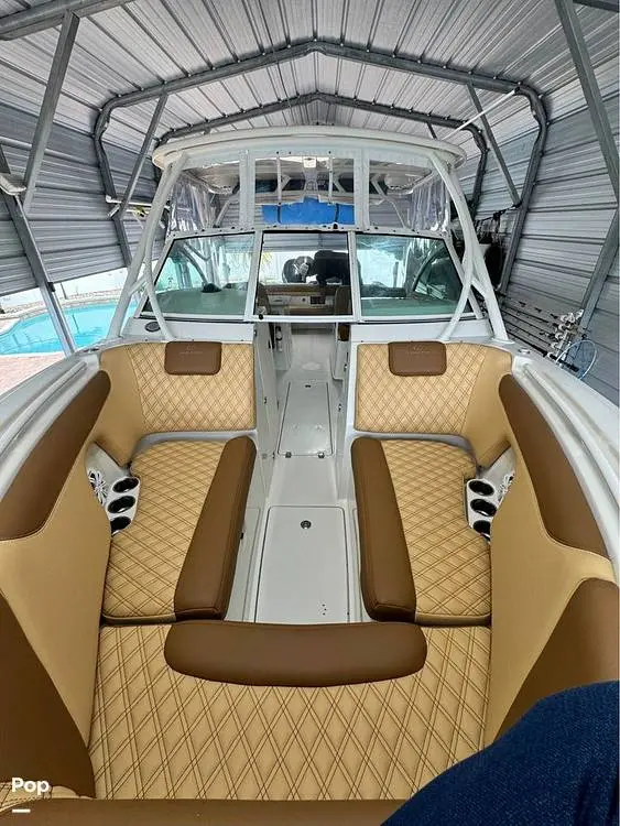 2015 Sailfish 275 dc