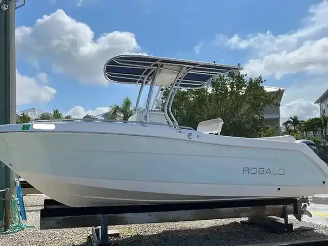 Robalo R222