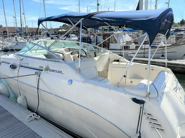 Sea Ray Sundancer 240