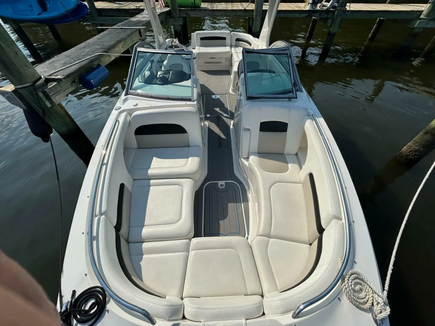 2011 Chaparral 284 sunesta