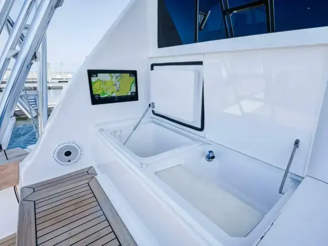 Viking Yachts 58 Convertible