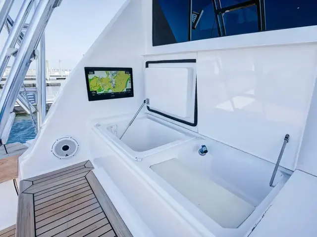 Viking Yachts 58 Convertible