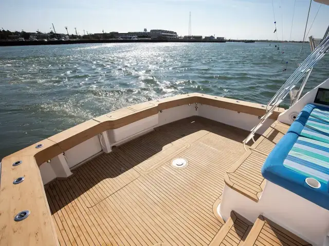 Viking Yachts 58 Convertible