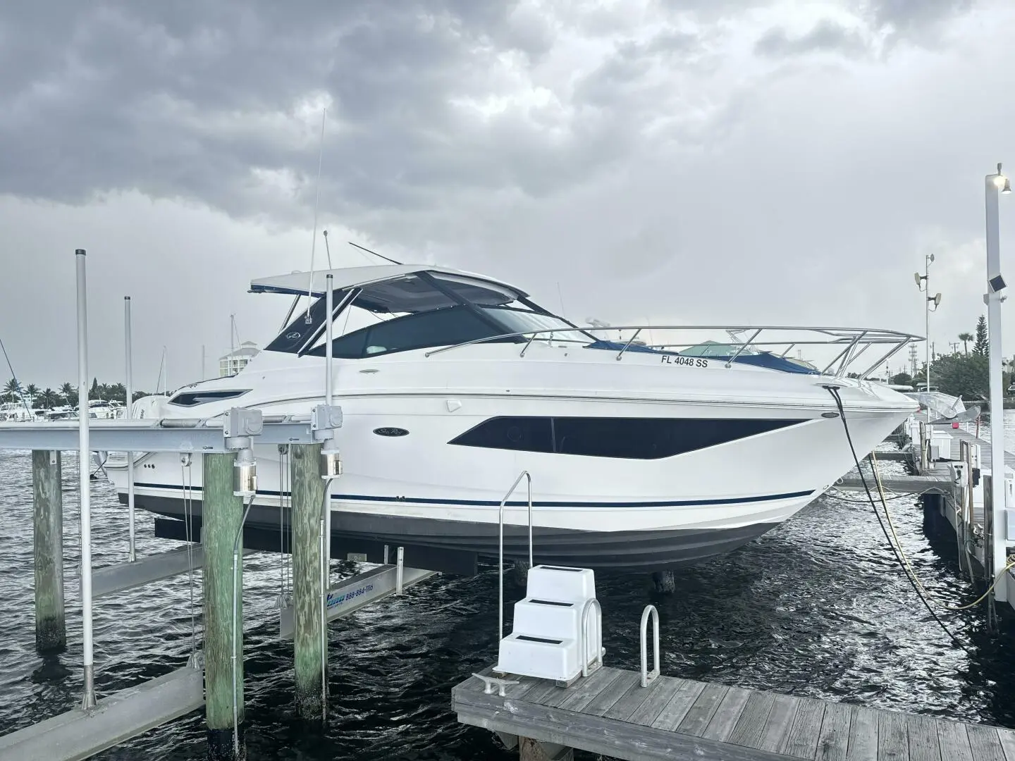 2020 Sea Ray sundancer 320