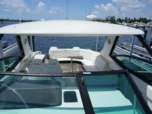 Sea Ray Sundancer 320