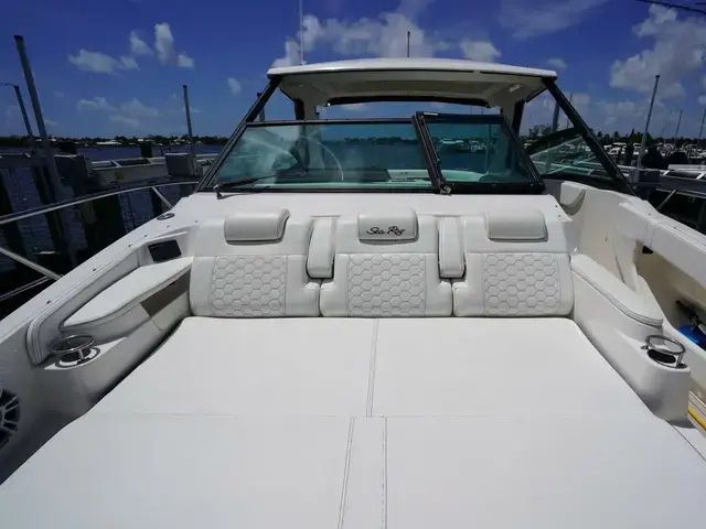 Sea Ray Sundancer 320