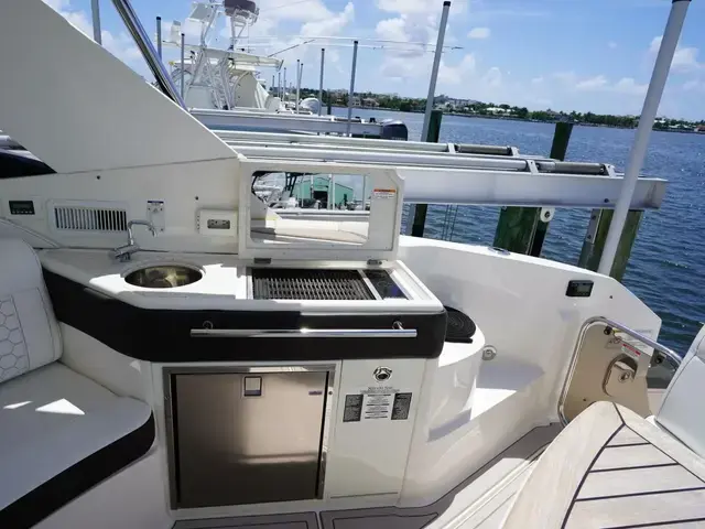 Sea Ray Sundancer 320