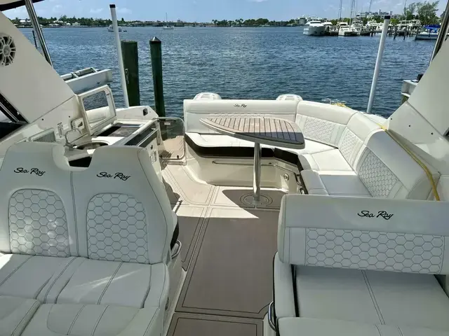 Sea Ray Sundancer 320