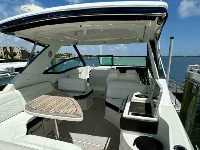 Sea Ray Sundancer 320