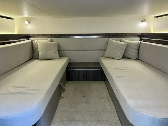 Sea Ray Sundancer 320