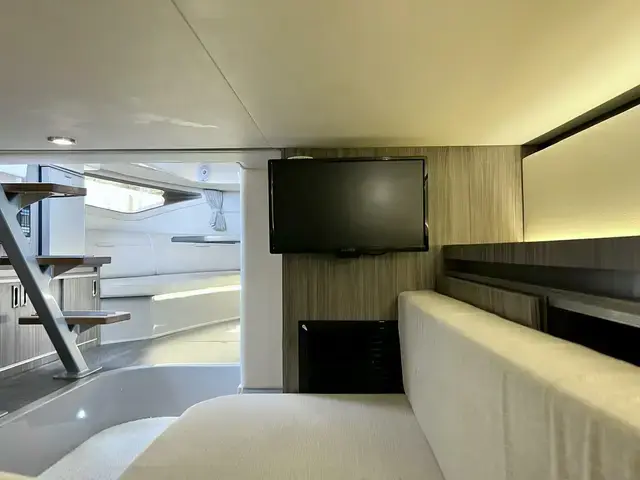 Sea Ray Sundancer 320