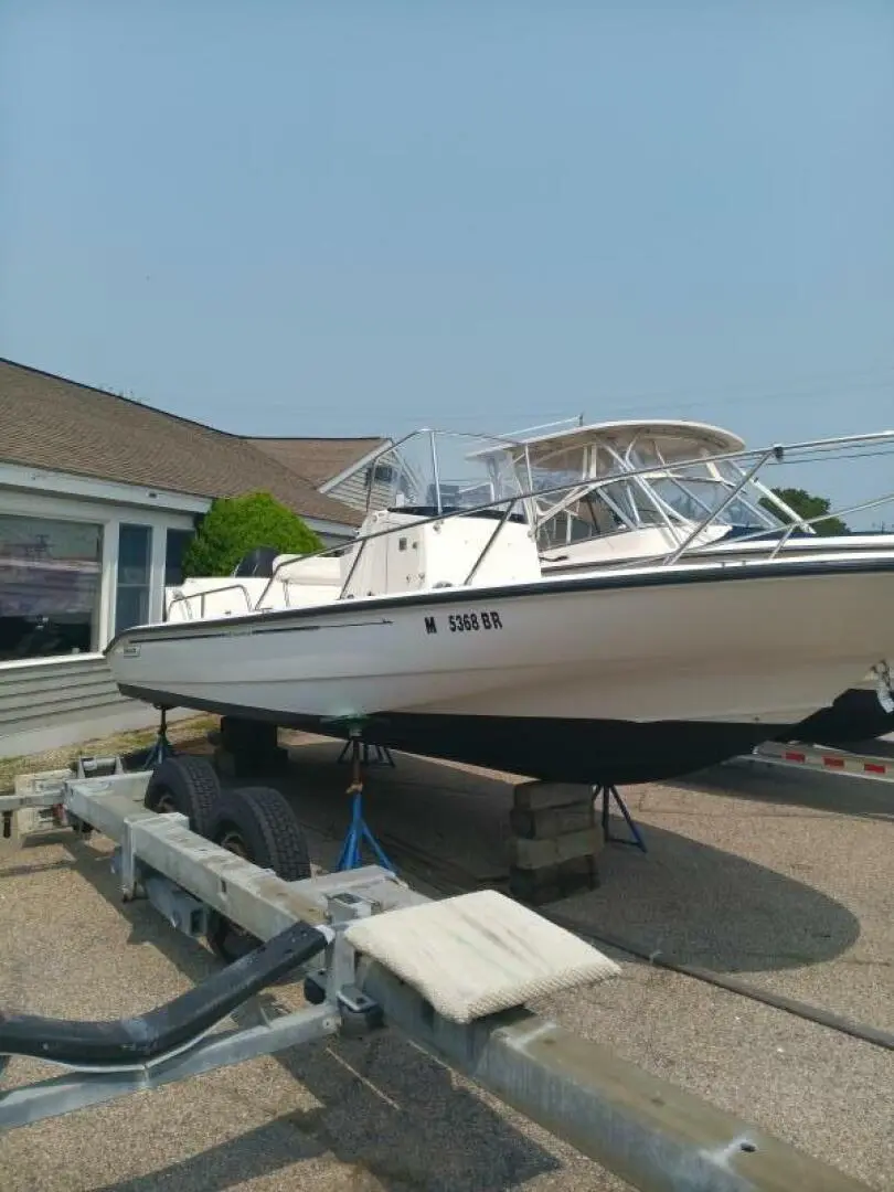 2004 Boston Whaler dauntless