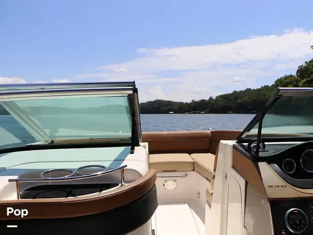 Sea Ray 240 Sundeck