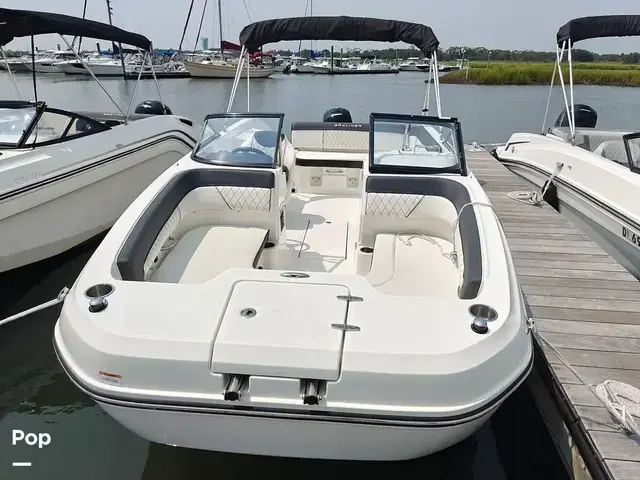 Bayliner DX2200