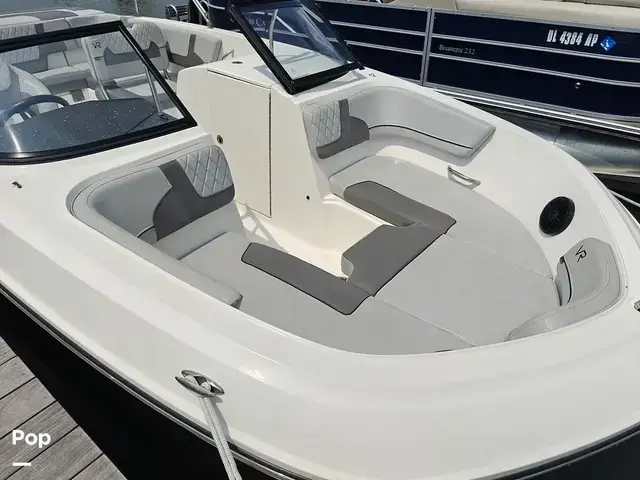 Bayliner Vr6