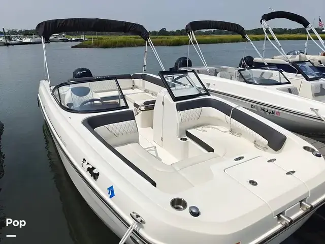 Bayliner DX2200