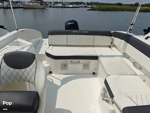 Bayliner DX2200