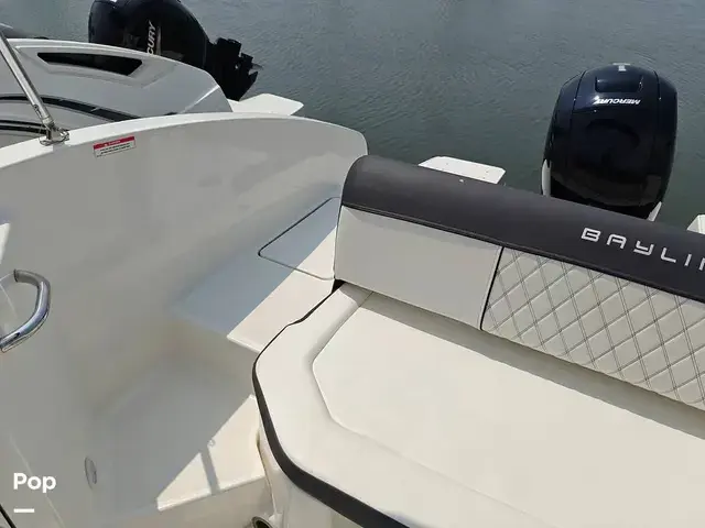 Bayliner DX2200