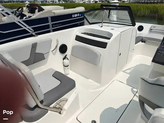 Bayliner Vr6