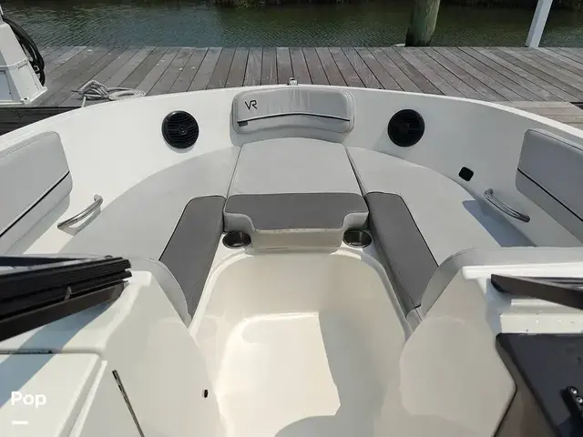 Bayliner Vr6