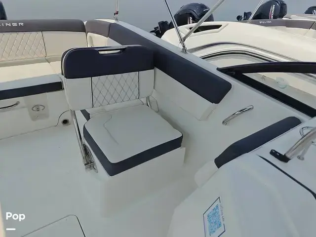 Bayliner DX2200