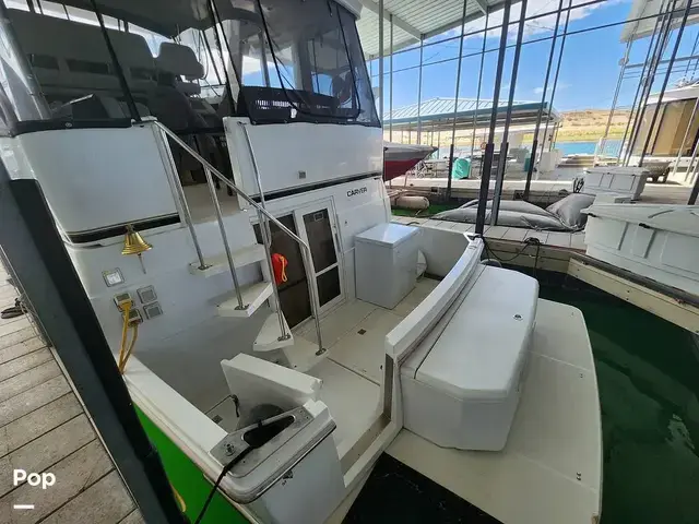 Carver 404 Cockpit Motor Yacht