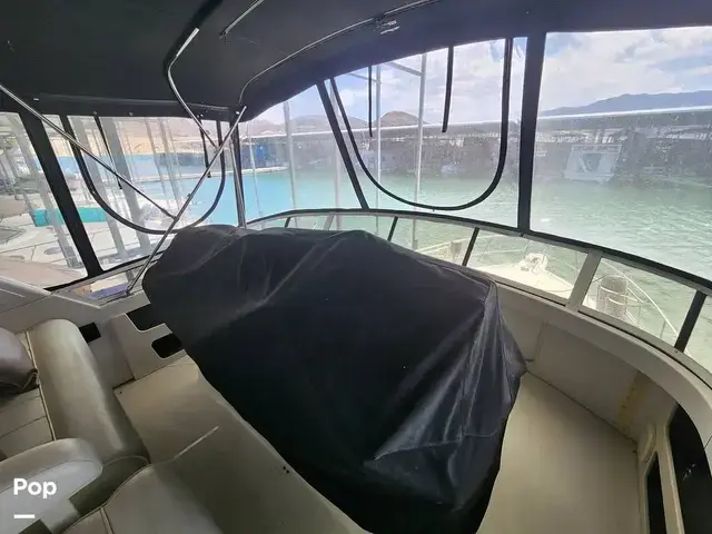 Carver 404 Cockpit Motor Yacht