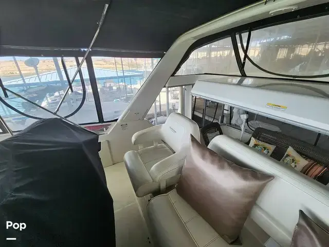 Carver 404 Cockpit Motor Yacht