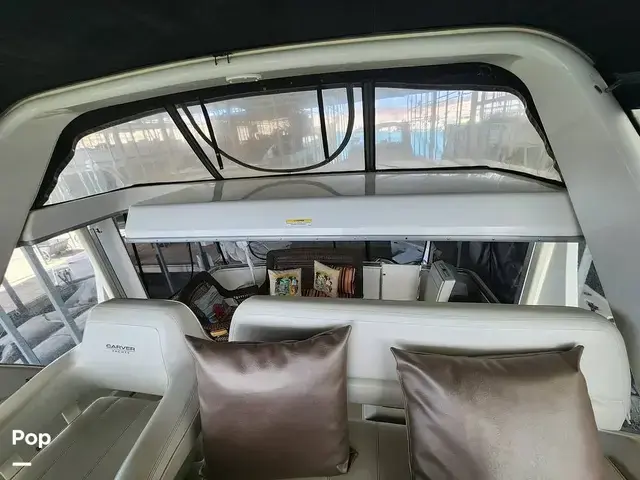 Carver 404 Cockpit Motor Yacht