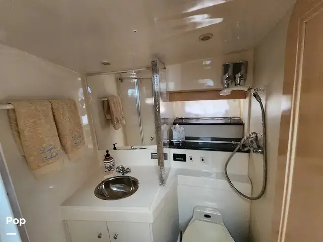 Carver 404 Cockpit Motor Yacht