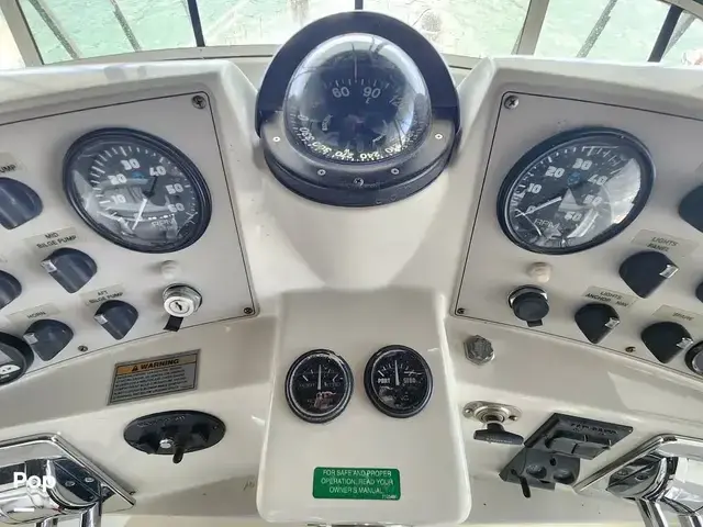 Carver 404 Cockpit Motor Yacht