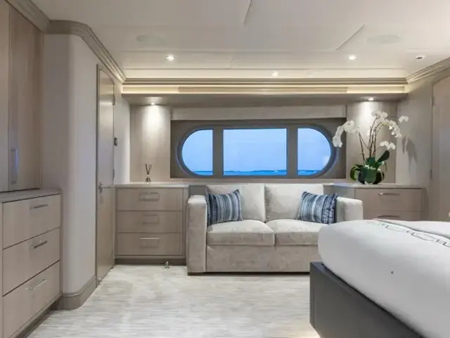 Trinity Yachts 160