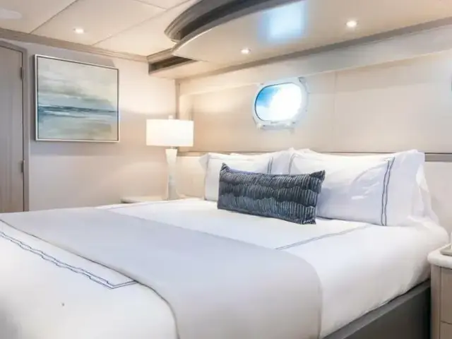 Trinity Yachts 160