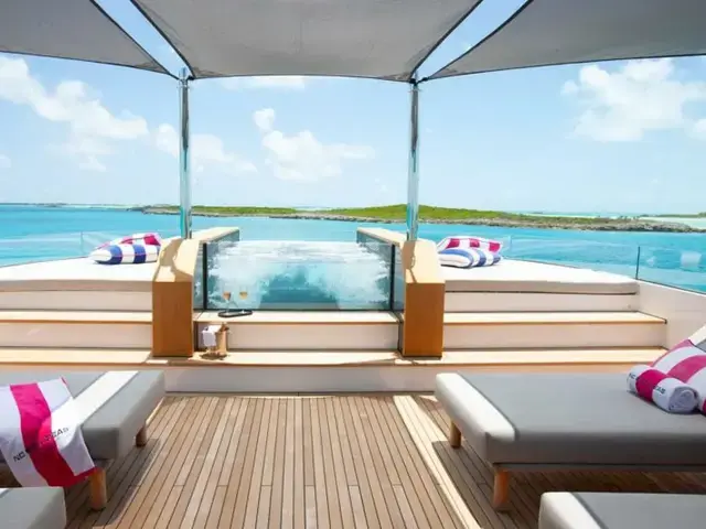 Trinity Yachts 160