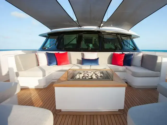 Trinity Yachts 160