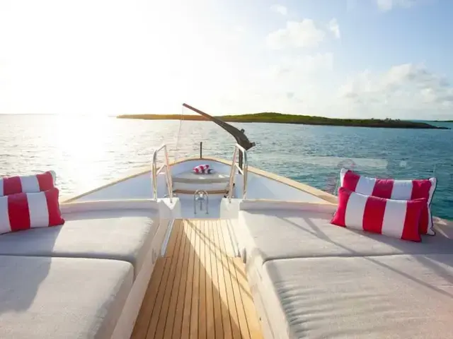 Trinity Yachts 160