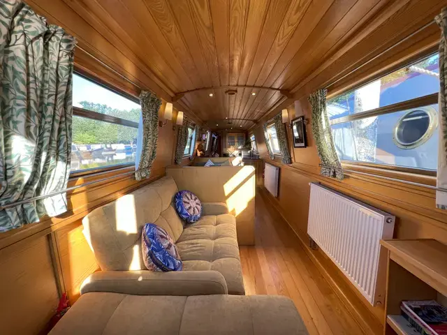 Aqualine Boats 60' Semi Trad Narrowboat