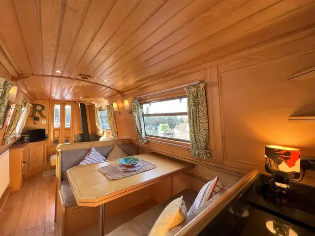 Aqualine Boats 60' Semi Trad Narrowboat