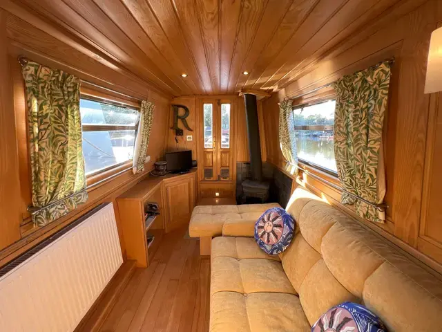 Aqualine Boats 60' Semi Trad Narrowboat