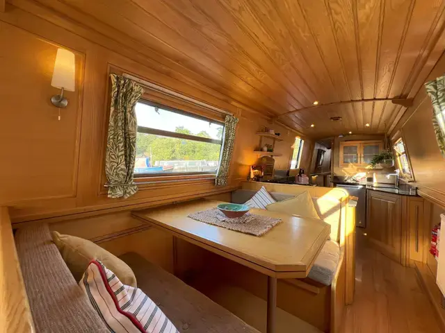 Aqualine Boats 60' Semi Trad Narrowboat