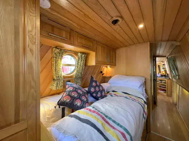 Aqualine Boats 60' Semi Trad Narrowboat