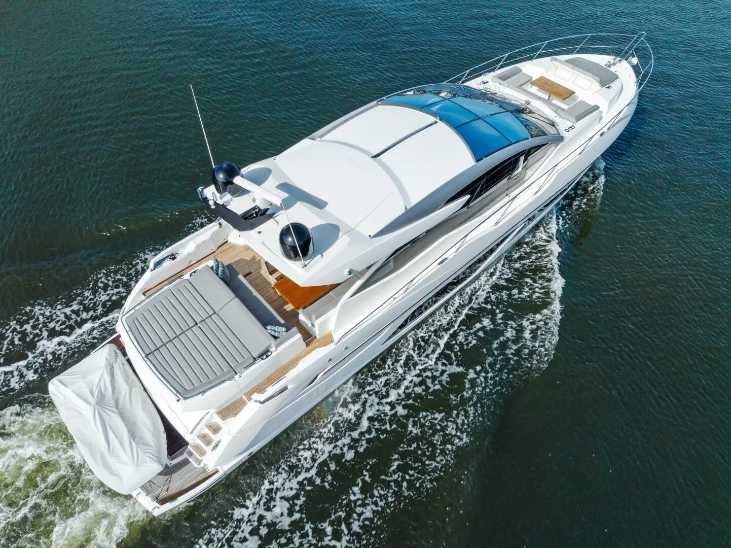 2018 Sunseeker predator 74