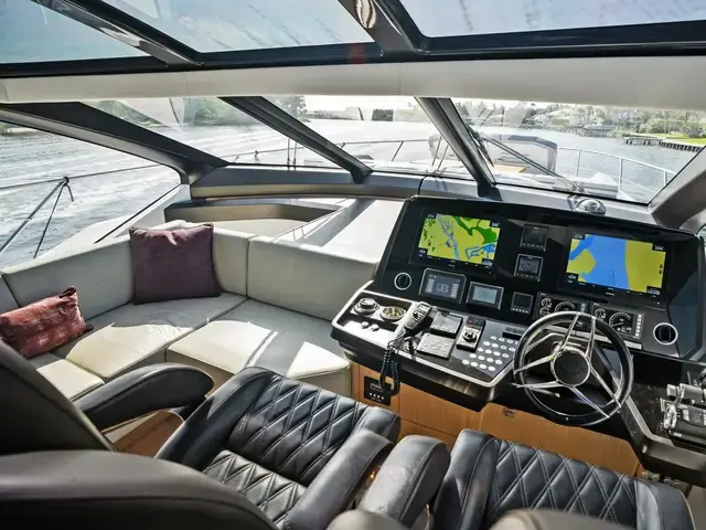 Sunseeker Predator 74