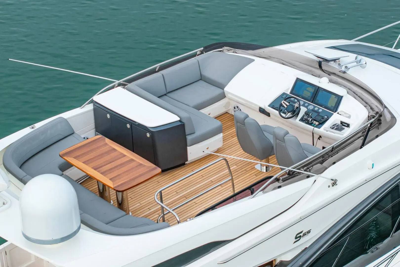 2017 Princess 65