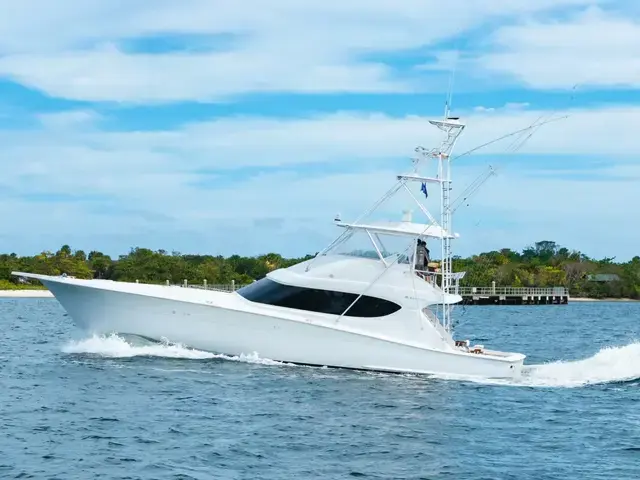 Hatteras GT60