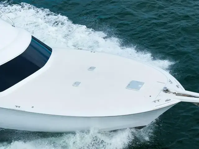 Hatteras Gt 60