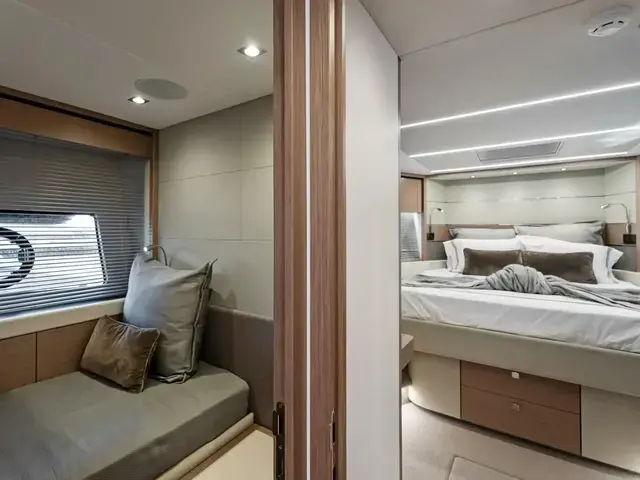 Sunseeker Predator 74