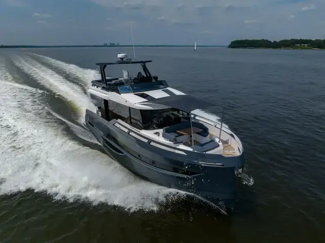 Okean 52