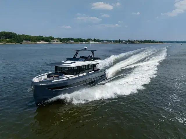 Okean 52