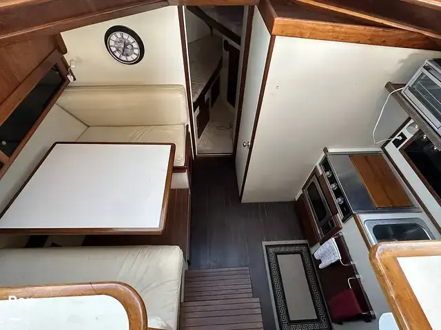 Californian 35 Motor Yacht